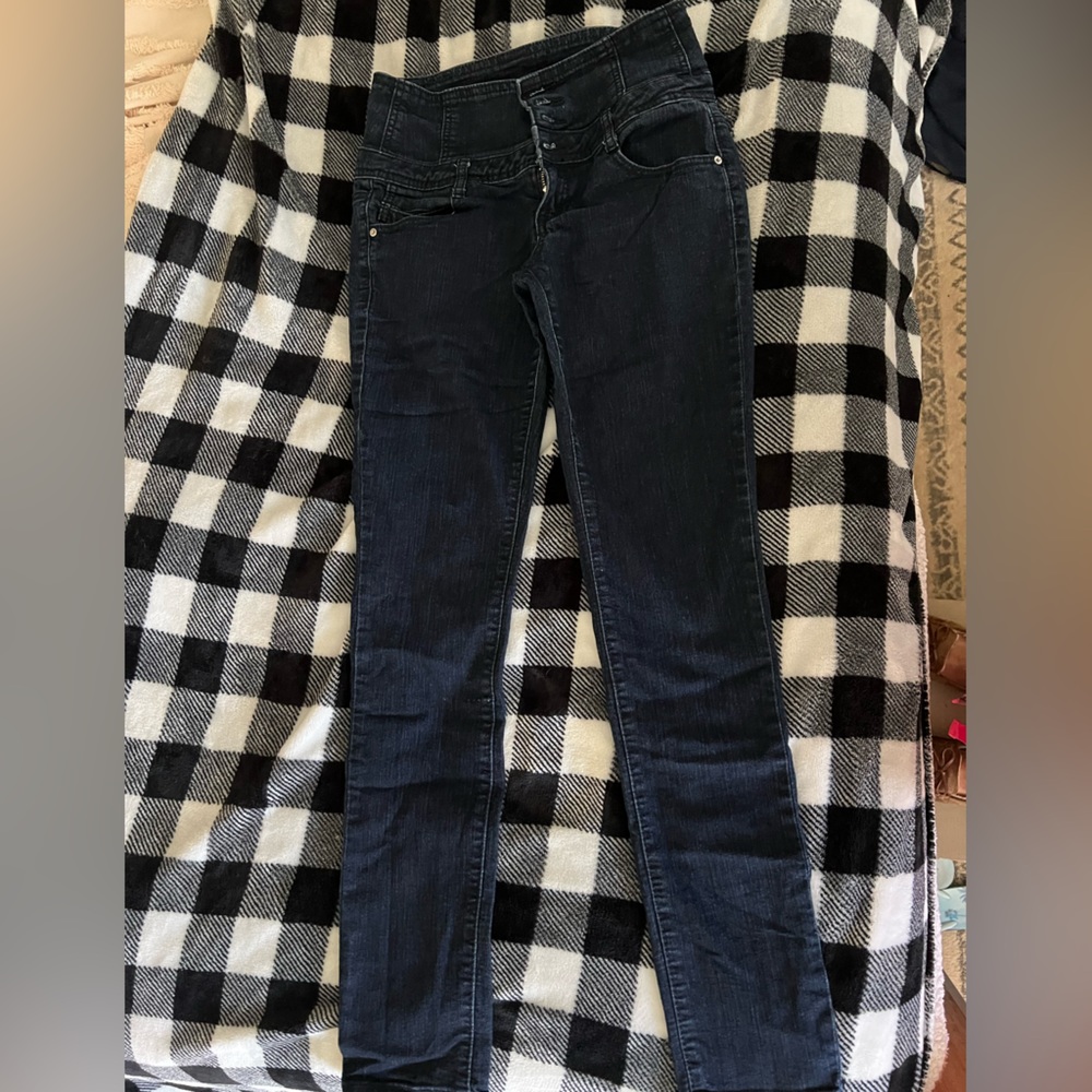 High waisted jeans